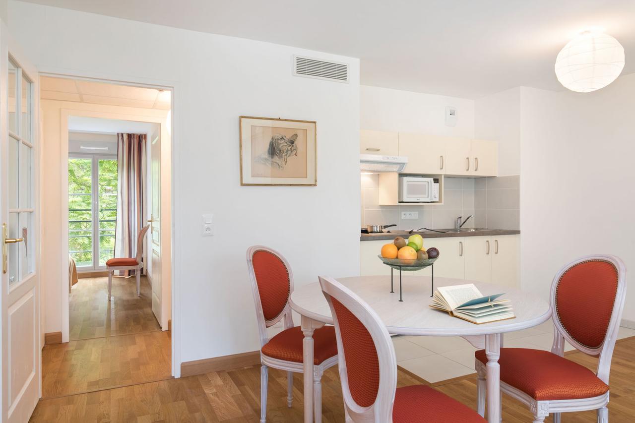 Medicis Home Dijon Les Petites Roches Экстерьер фото