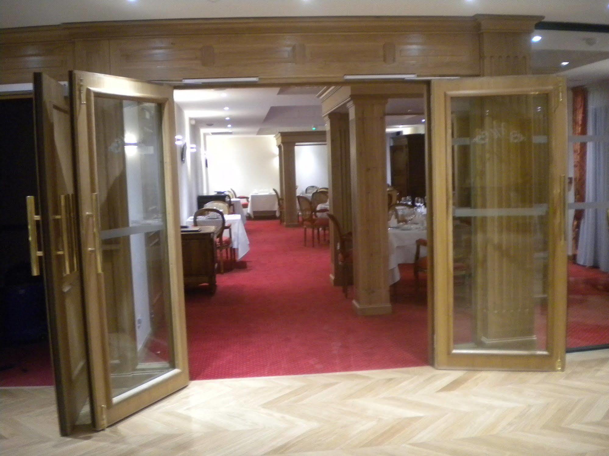 Medicis Home Dijon Les Petites Roches Экстерьер фото